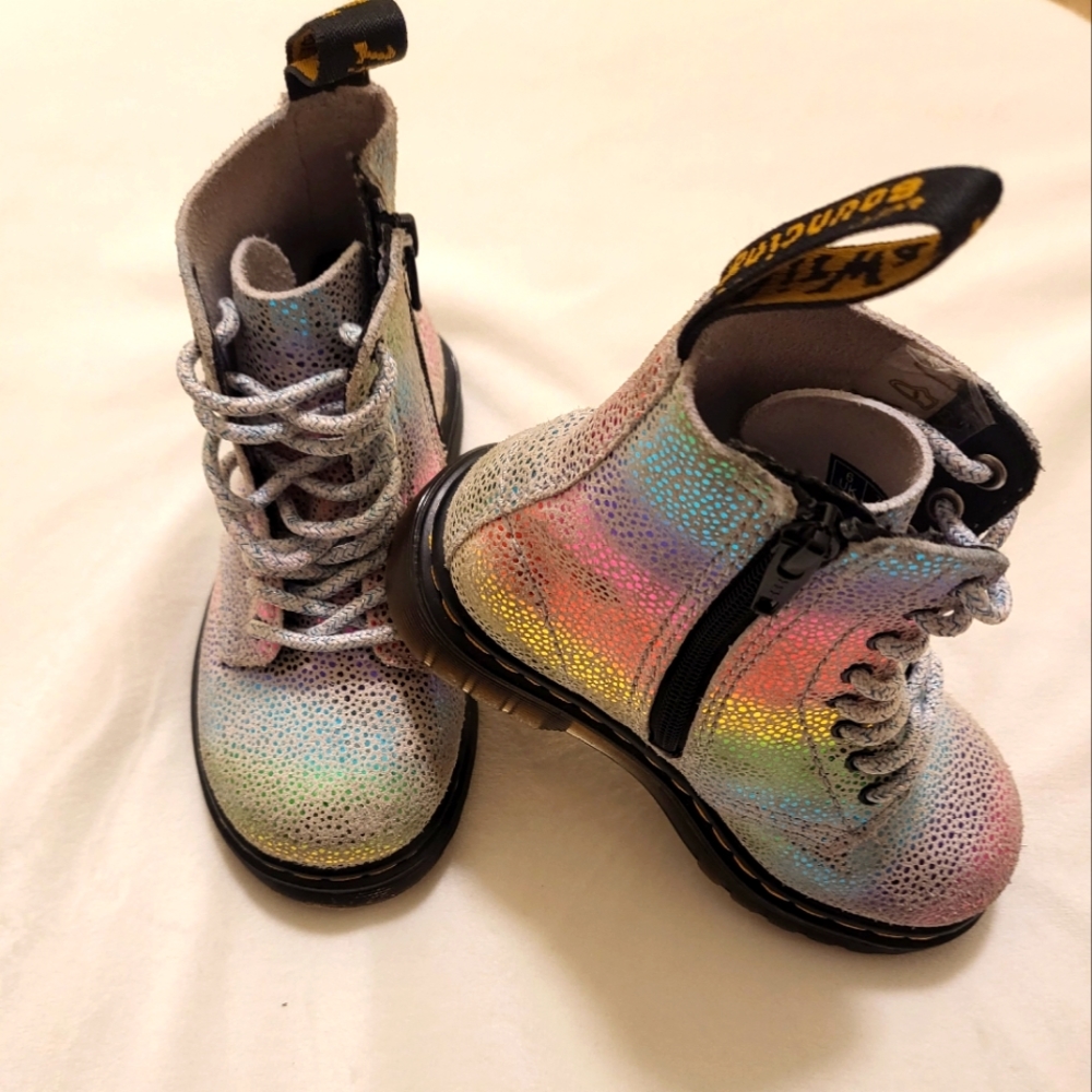 🔥  Toddler Dr. Martens sz 7
